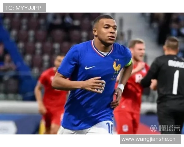 姆巴佩因脚踝扭伤缺席法国队首场训练正在积极接受治疗 姆巴佩因脚踝扭伤缺席法国队首场训练正在积极接受治疗