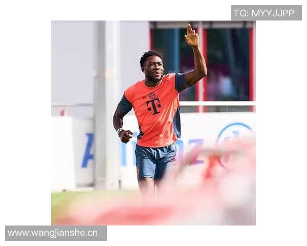 阿方索戴维斯谈康复心路历程期待重返赛场的渴望与挑战 阿方索戴维斯谈康复心路历程期待重返赛场的渴望与挑战