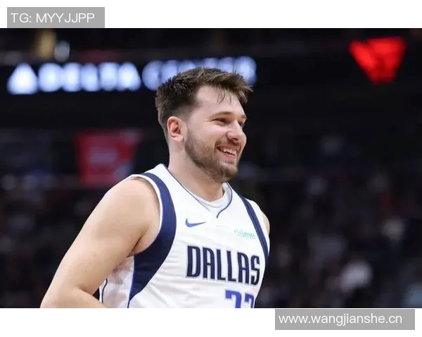 东契奇谈防守进步强调与队友沟通与参与的重要性 东契奇谈防守进步强调与队友沟通与参与的重要性