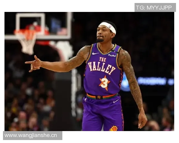 比尔首场比赛表现出色9投6中贡献12分2篮板1抢断1盖帽正负值5展现实力 比尔首场比赛表现出色9投6中贡献12分2篮板1抢断1盖帽正负值5展现实力