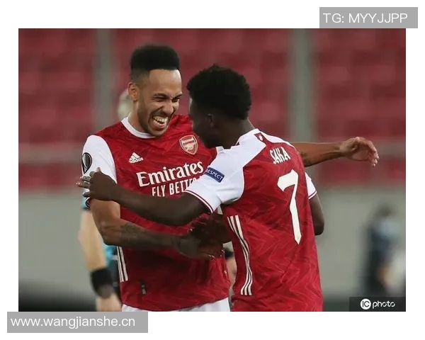 莱因克尔称约克雷斯贡献巨大萨卡复出将助其发挥更佳