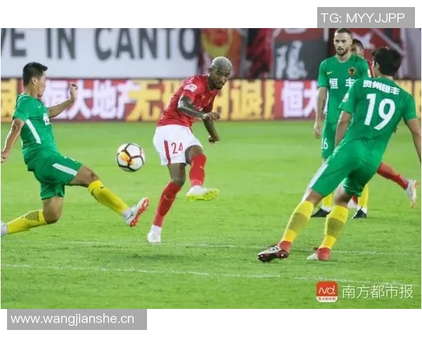 塔利斯卡完美帽子戏法展现转型中锋实力三次抢点三次破门左右脚头球俱佳 塔利斯卡完美帽子戏法展现转型中锋实力三次抢点三次破门左右脚头球俱佳