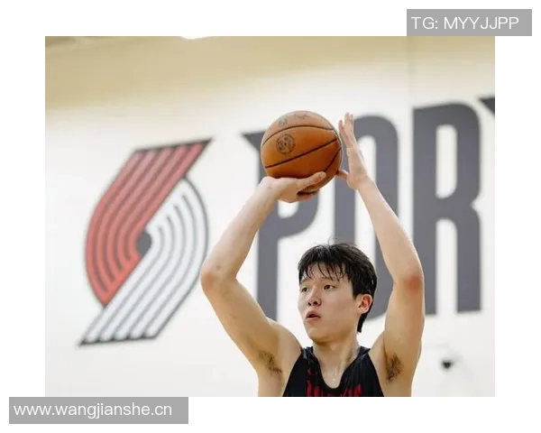 杨瀚森的活力与激情让比卢普斯赞不绝口的瞬间