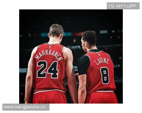 NBA球队估值排行榜出炉勇士以113亿稳居第一平均增长20达到55亿 NBA球队估值排行榜出炉勇士以113亿稳居第一平均增长20达到55亿