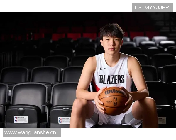 开拓者媒体人杨瀚森直言球队前景堪忧克罗宁的眼光令人失望