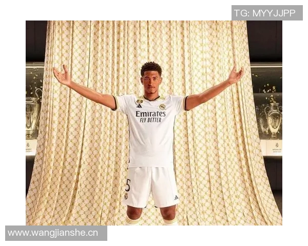 姆巴佩荣获欧洲金靴奖贝林厄姆晒全队合影祝贺兄弟荣耀时刻